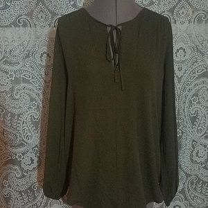 Joan Vass Olive Green Flowy  ie Neck Top Small